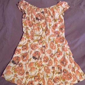 Super cute Free People Spring/Summer mini length dress!
